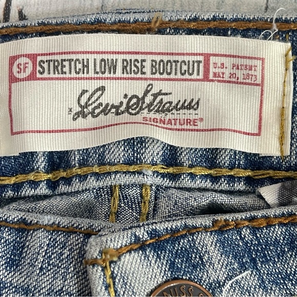 Levi Strauss Signature Low Rise Bootcut Jean 12M - Picture 3 of 7